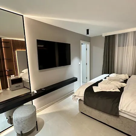 Apartment Luxury Blue Sapphire With Outdoor Pool *